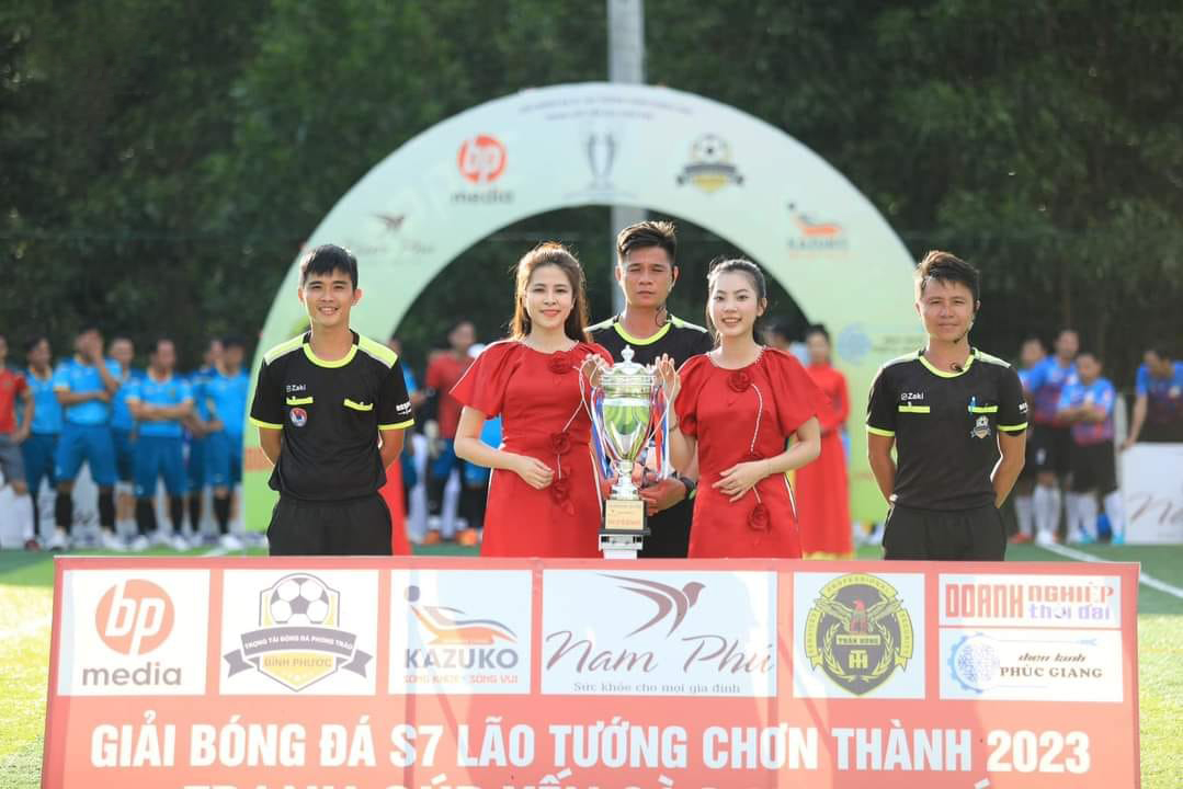 Khép lại giải bóng đá S7 Lão Tướng Chơn Thành: CLB Tony FC đoạt chức vô địch, Nguyễn Đắc Hải lập kỷ lục phá lưới