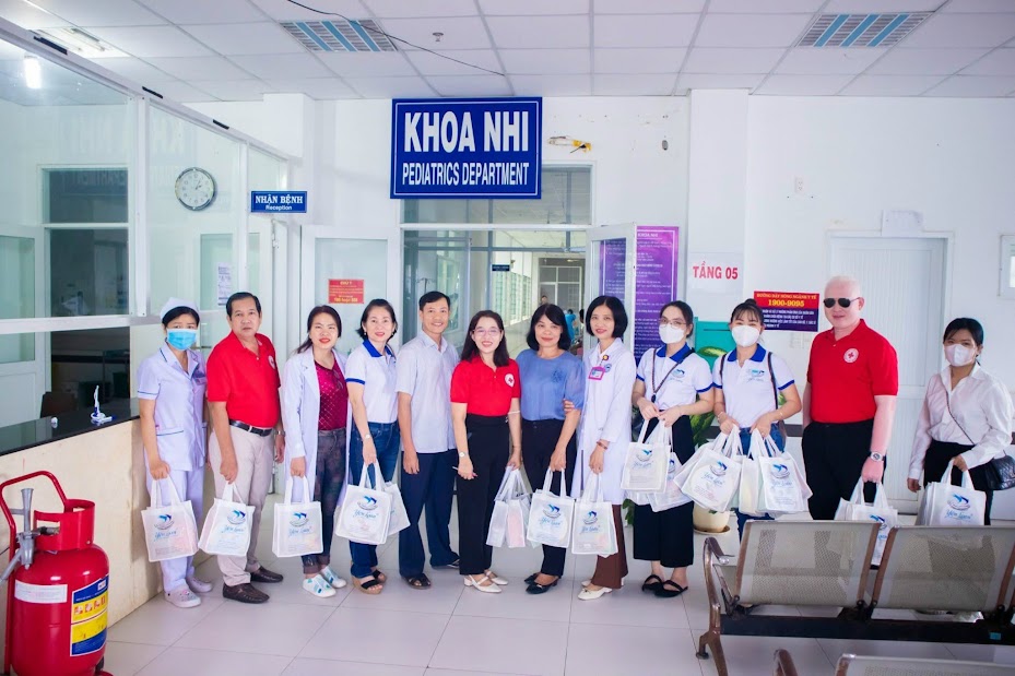 Tây Ninh: Lan tỏa niềm vui Trung thu đến trẻ em Khoa Nhi