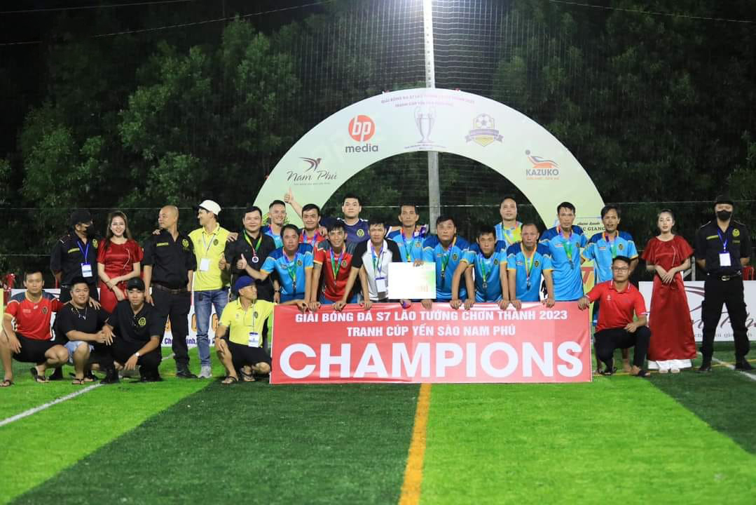 Khép lại giải bóng đá S7 Lão Tướng Chơn Thành: CLB Tony FC đoạt chức vô địch, Nguyễn Đắc Hải lập kỷ lục phá lưới