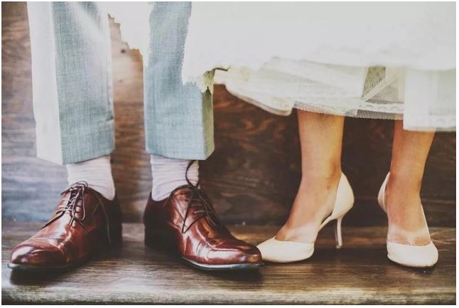 Đôi Giày – Gợi Lên Cuộc Sống và Tính Cách: Quan Sát Khi Lựa Chọn Đối Tác
