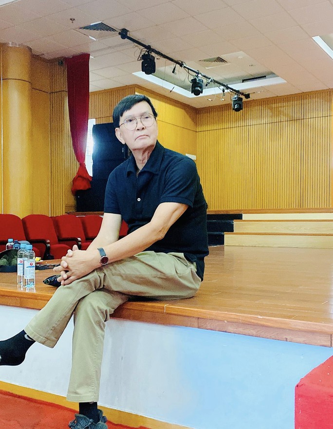 NSƯT Thanh Điền Tái Hiện Tình Yêu Nhớ NSƯT Thanh Kim Huệ Qua Kịch “Yêu Em Từ Đó