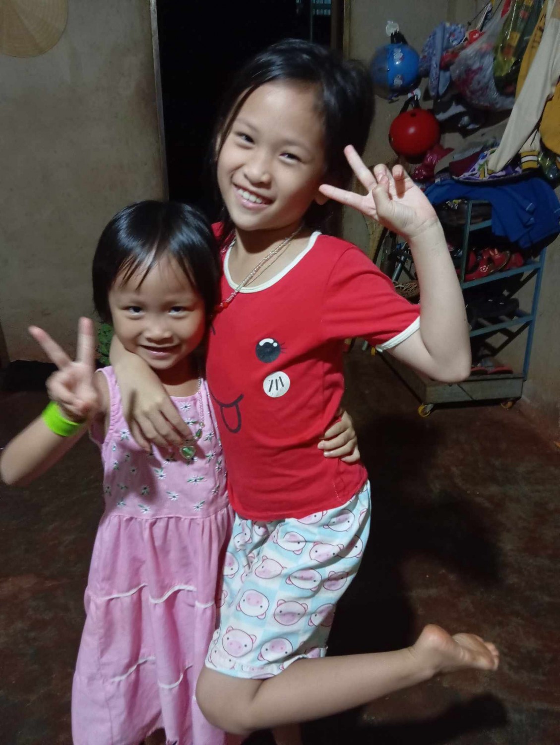 TTS23005: Mẹ ơi, con đau quá, cứu con với mẹ ơi!