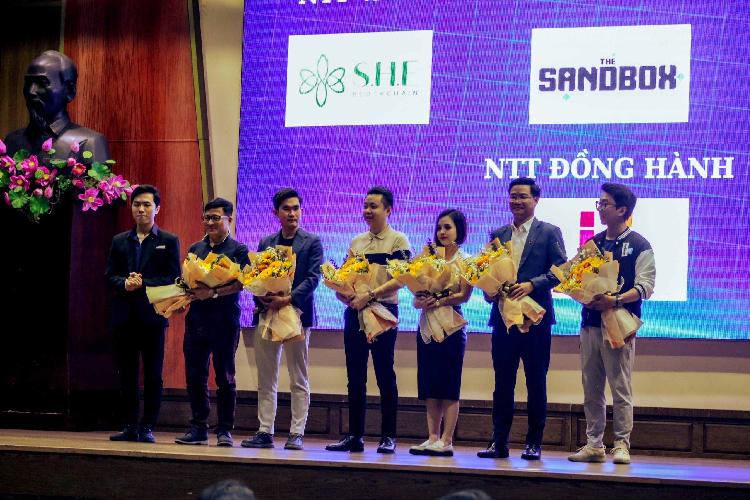 Khi Gen Z khởi nghiệp: Đa dạng dự án từ AI, VR đến mục tiêu Phát triển bền vững