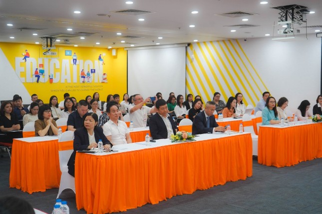 TN1 thông qua chiến lược kinh doanh mới, mục tiêu lợi nhuận đạt 110% so với 2023- Ảnh 1. TN1 thông qua chiến lược kinh doanh mới, mục tiêu lợi nhuận đạt 110% so với 2023- Ảnh 1.