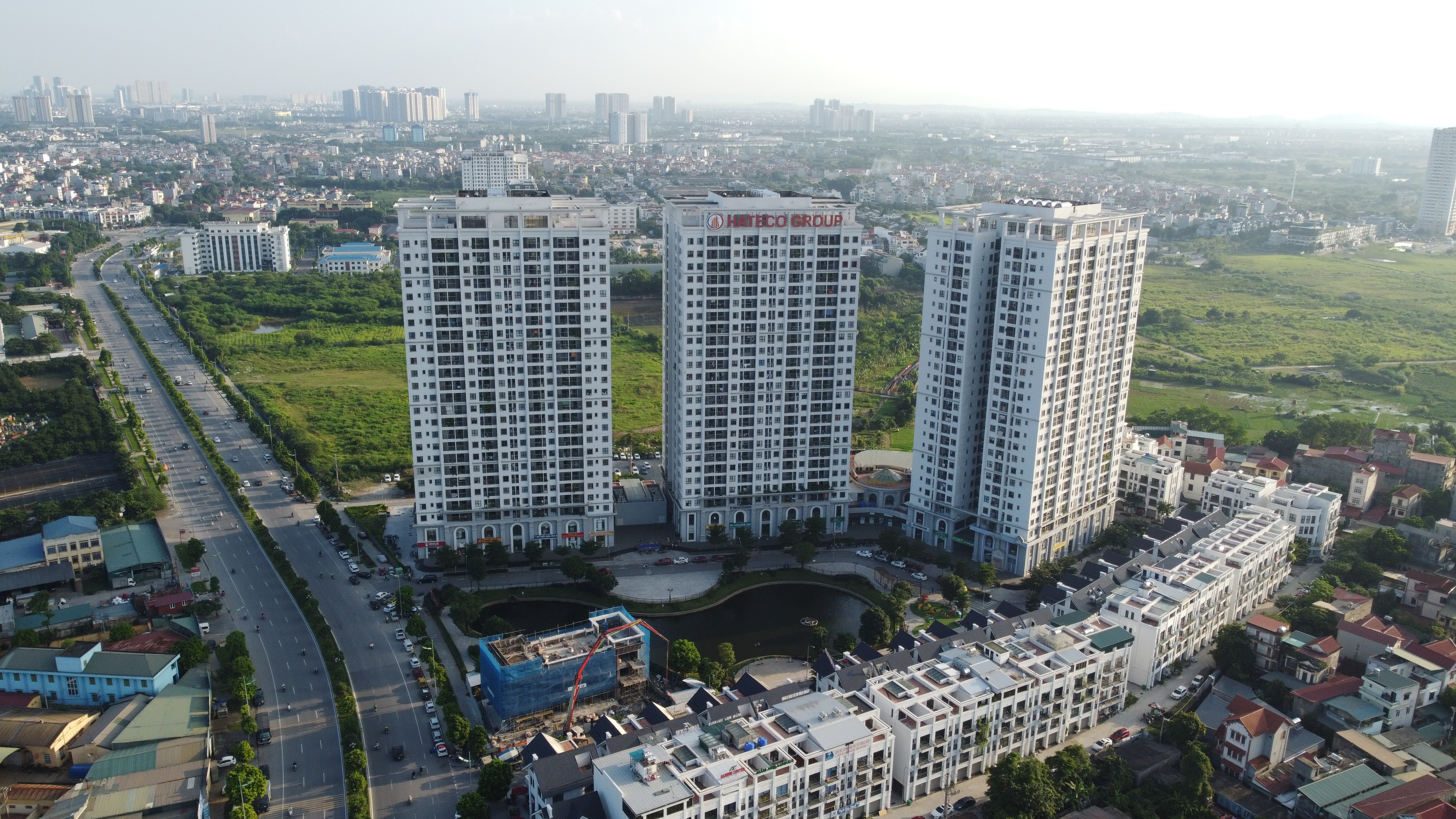 Bộ Xây dựng đề nghị xử lý hành vi thổi giá chung cư- Ảnh 1. Bộ Xây dựng đề nghị xử lý hành vi thổi giá chung cư- Ảnh 1.