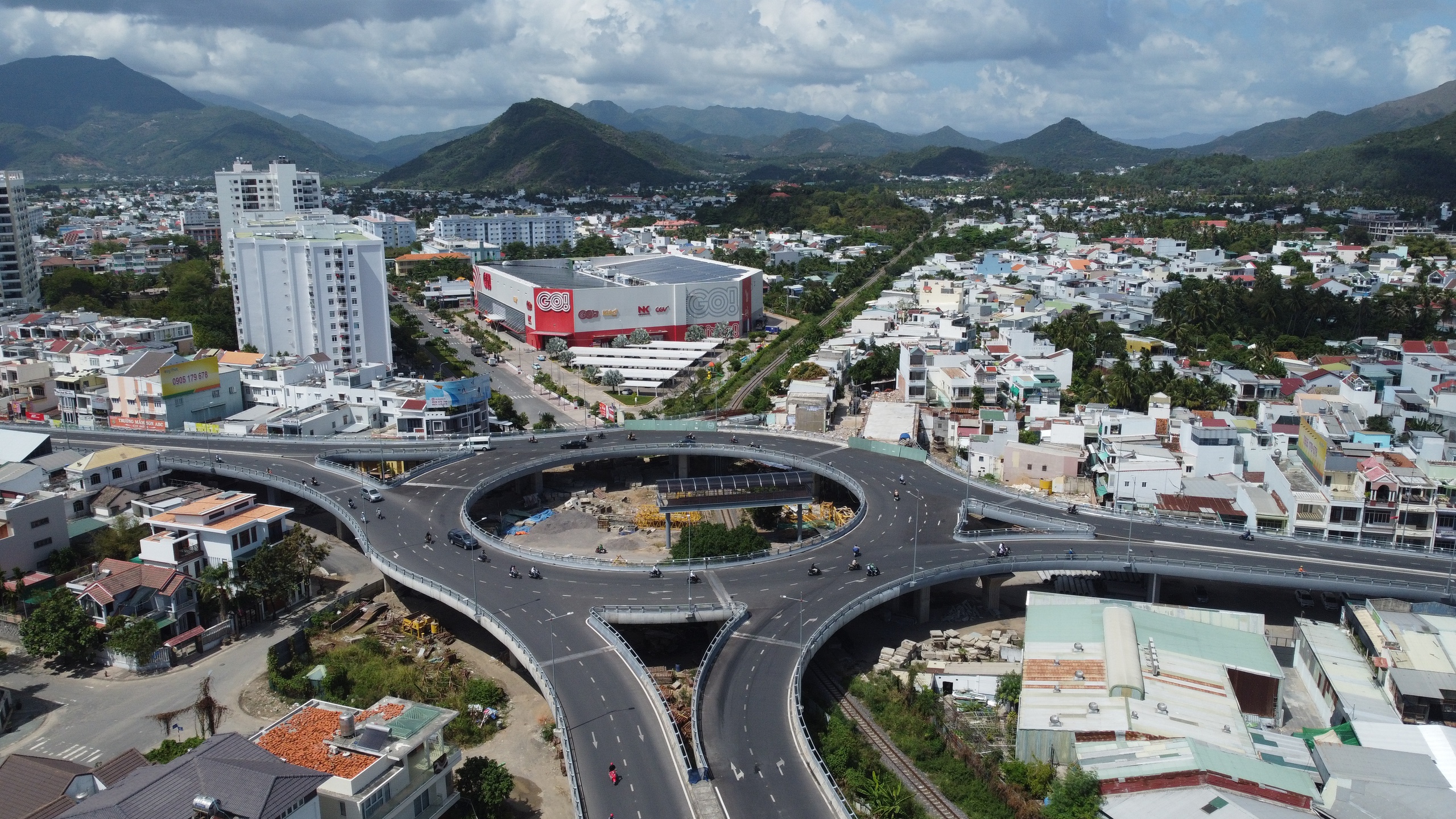 Khánh Hòa truy thu được bao nhiêu tiền của Tập đoàn Phúc Sơn?- Ảnh 1. Khánh Hòa truy thu được bao nhiêu tiền của Tập đoàn Phúc Sơn?- Ảnh 1.