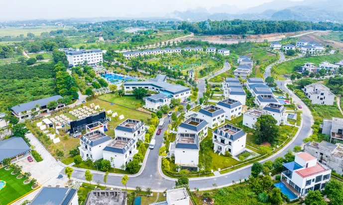 Tạm hoãn xuất cảnh bà Lương Hoàng Lan, chủ dự án La Saveur De Hoà Bình- Ảnh 1. Tạm hoãn xuất cảnh bà Lương Hoàng Lan, chủ dự án La Saveur De Hoà Bình- Ảnh 1.
