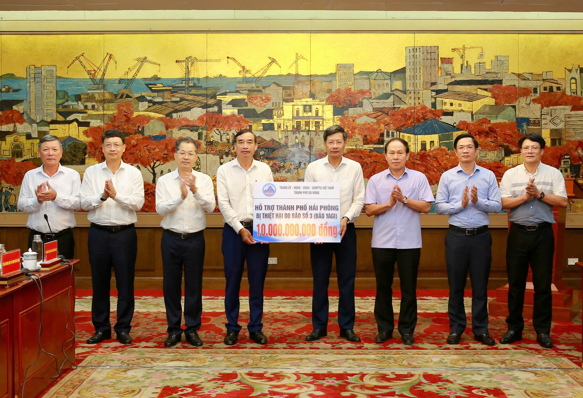 Đà Nẵng công khai sao kê tiền ủng hộ đồng bào miền Bắc- Ảnh 1. Đà Nẵng công khai sao kê tiền ủng hộ đồng bào miền Bắc- Ảnh 1.