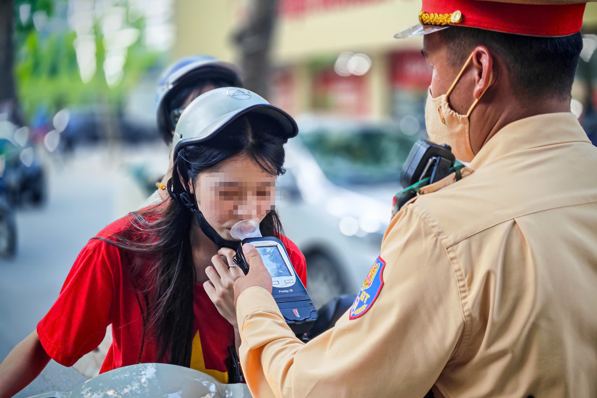Những hành vi bị trừ điểm bằng lái khi vi phạm giao thông từ ngày mai- Ảnh 1. Những hành vi bị trừ điểm bằng lái khi vi phạm giao thông từ ngày mai- Ảnh 1.