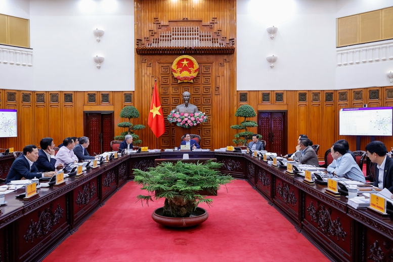 Thủ tướng: Hoàn thiện quy hoạch đường sắt đô thị với tầm nhìn xa, hiện đại- Ảnh 1. Thủ tướng: Hoàn thiện quy hoạch đường sắt đô thị với tầm nhìn xa, hiện đại- Ảnh 1.