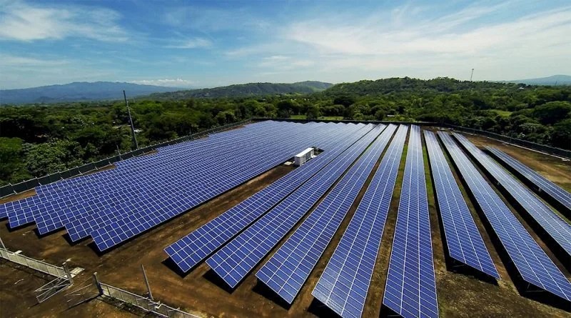 Hàng trăm dự án điện mặt trời hưởng sai giá FIT, phải xác định lại giá mua bán điện- Ảnh 1. Hàng trăm dự án điện mặt trời hưởng sai giá FIT, phải xác định lại giá mua bán điện- Ảnh 1.