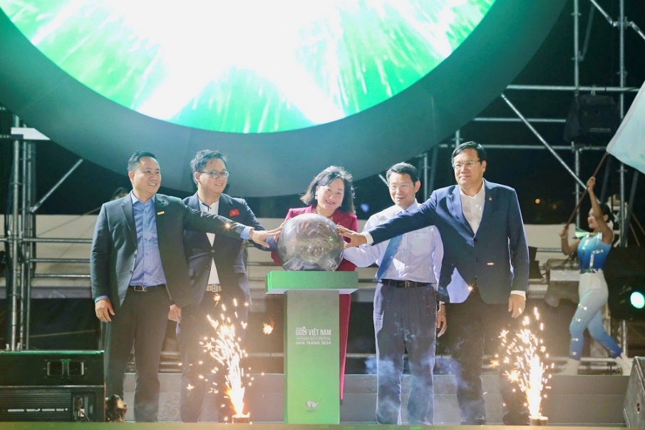 Nam A Bank đồng hành phát triển ngành công nghiệp du lịch golf Việt Nam- Ảnh 1. Nam A Bank đồng hành phát triển ngành công nghiệp du lịch golf Việt Nam- Ảnh 1.