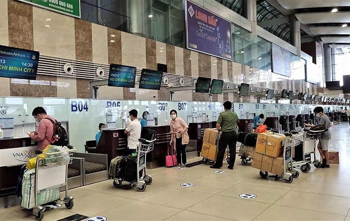 Bộ Tài chính đề xuất nâng ngưỡng cấm xuất cảnh đối với người là đại diện doanh nghiệp- Ảnh 1. Bộ Tài chính đề xuất nâng ngưỡng cấm xuất cảnh đối với người là đại diện doanh nghiệp- Ảnh 1.