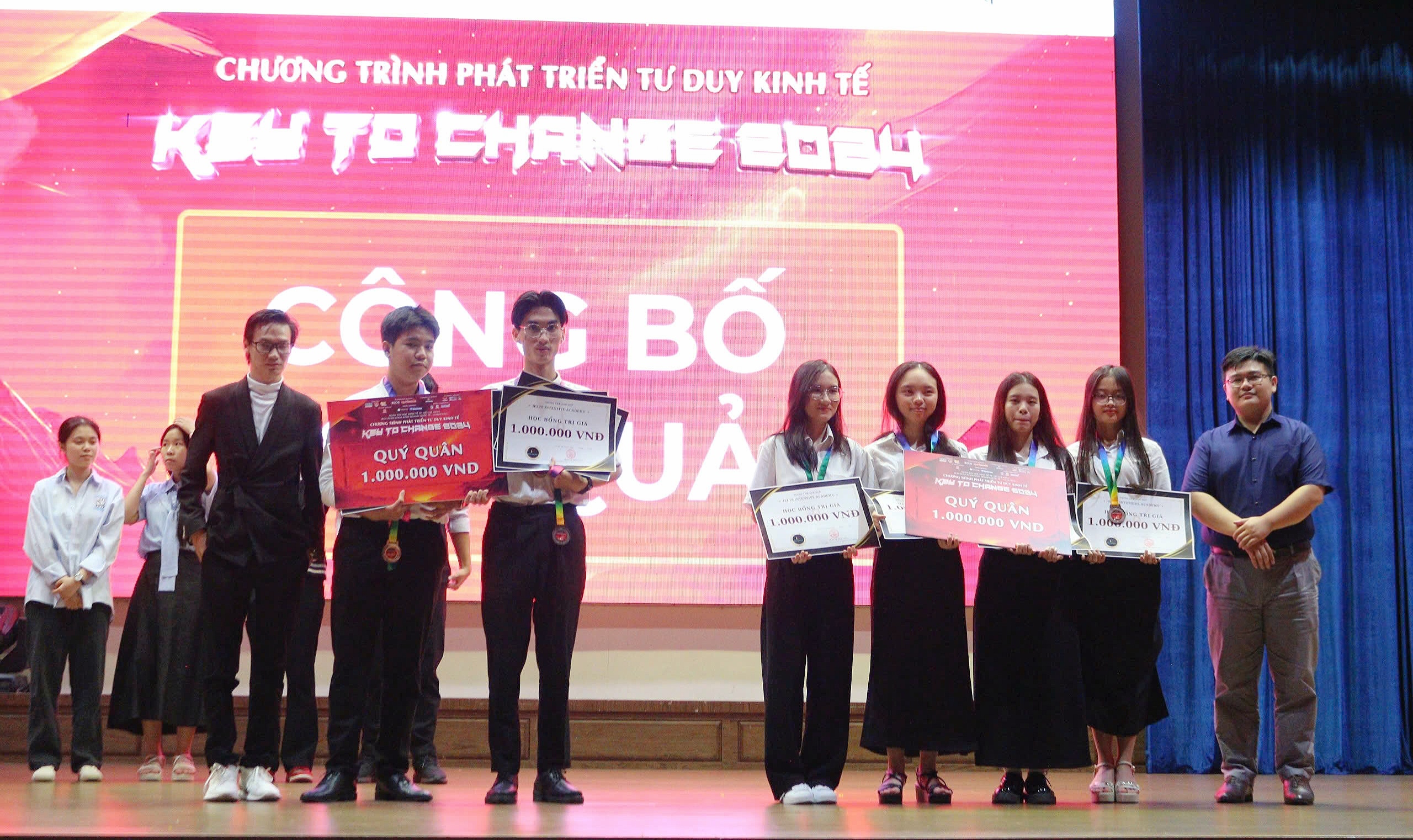 Học Viện Kỹ Năng VTALK Đồng Hành Cùng Cuộc Thi Phát Triển Tư Duy Kinh Tế “Key To Change 2024” Trường Đại Học Kinh Tế TP.HCM