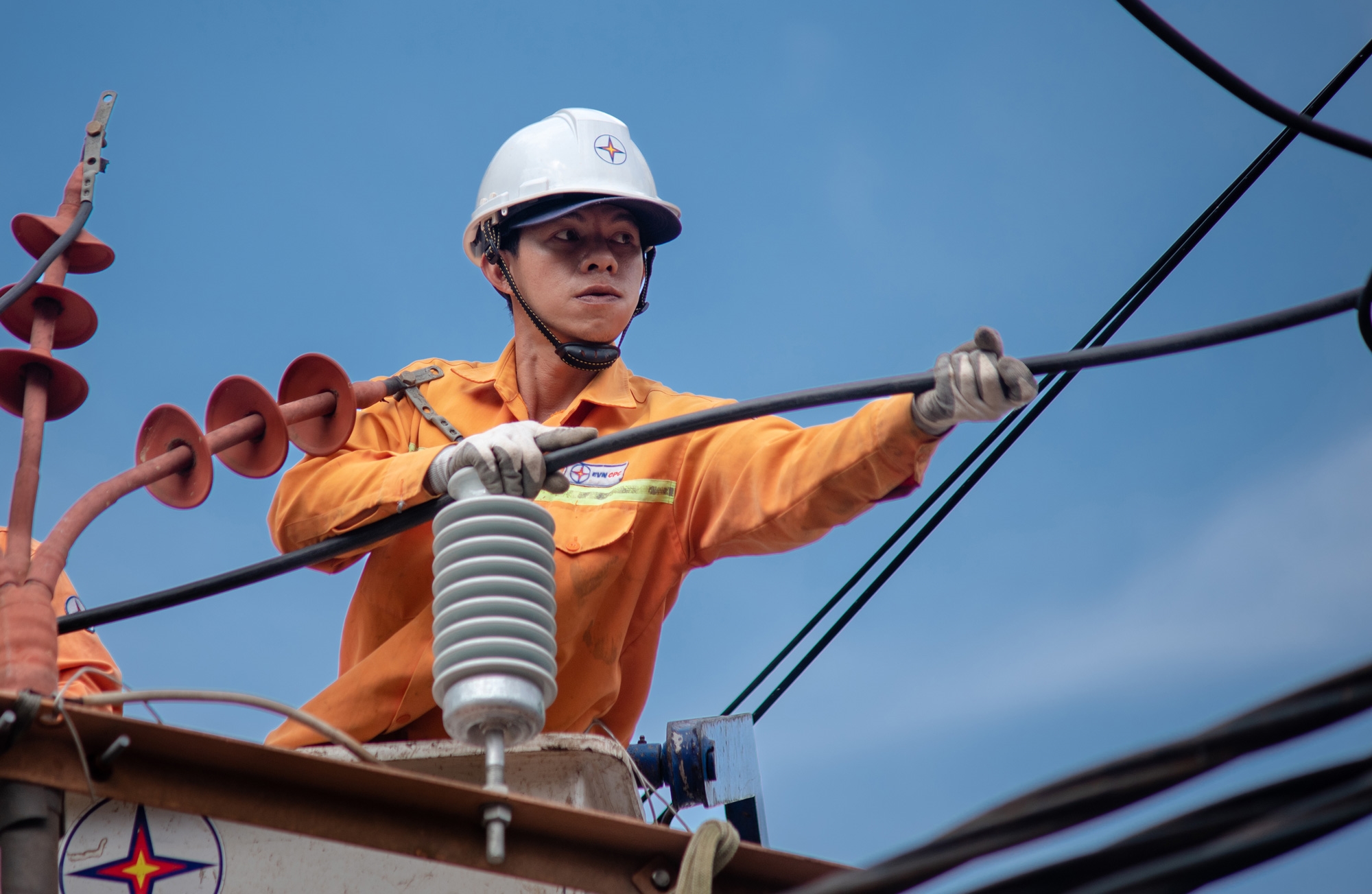 Thủ tướng: Tuyệt đối không để dự án năng lượng ách tắc vì thủ tục- Ảnh 1. Thủ tướng: Tuyệt đối không để dự án năng lượng ách tắc vì thủ tục- Ảnh 1.