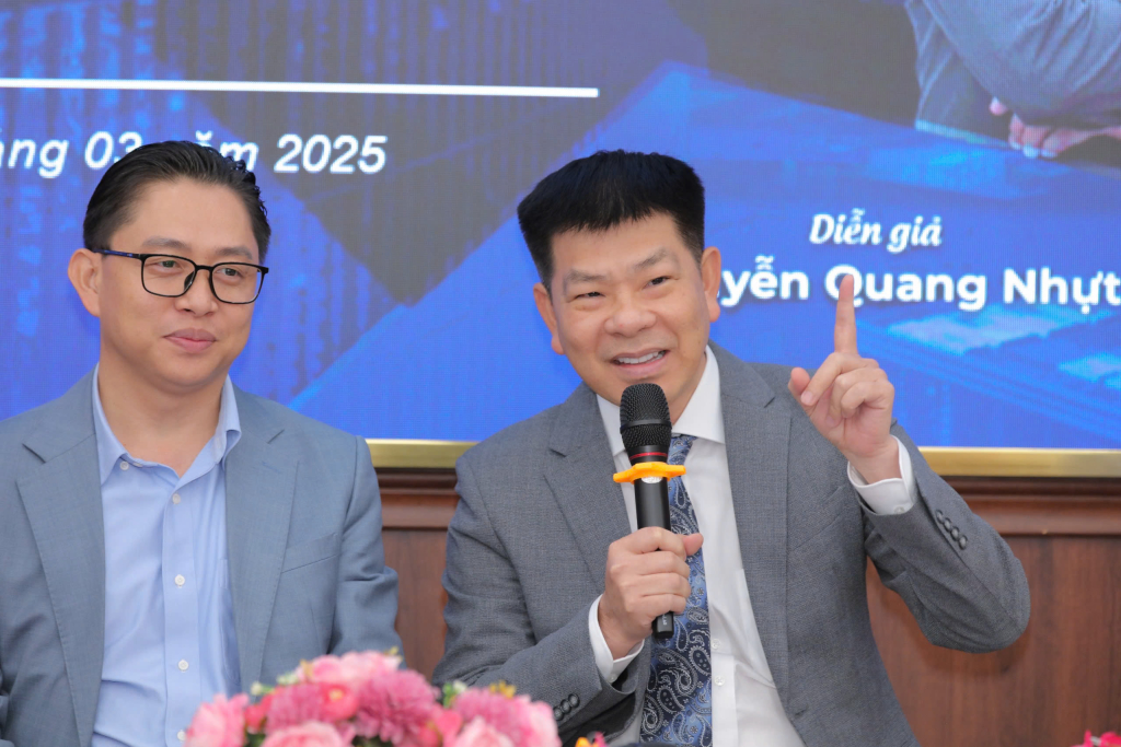 Tọa Đàm “Doanh Nhân Và Câu Chuyện Khởi Nghiệp” – Bệ Phóng Cho Sinh Viên Trường Đại Học Khoa Học Xã hội Và Nhân Văn